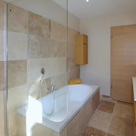 Cozy In La Rousse With Private Swimming Pool, Be Inside Or Outside Holiday home