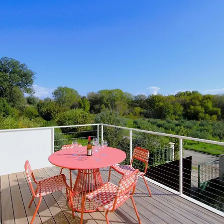 Cozy In La Rousse With Private Swimming Pool, Be Inside Or Outside *